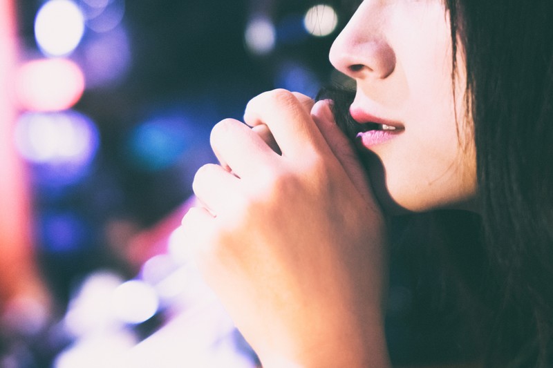 寂しさを感じやすい人の傾向